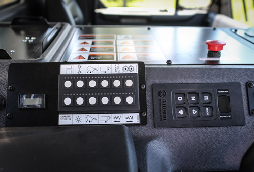 New Way ROTO PAC<sup>®</sup> versatility with in-cab controls